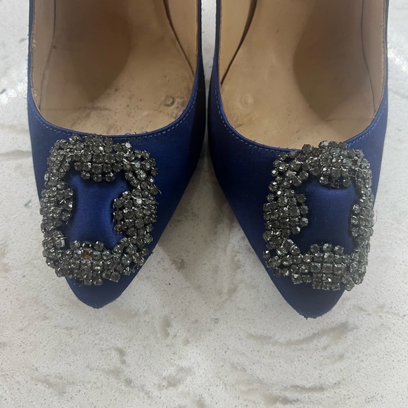 Manolo Blahnik Blue Heels with gunmetal Embellishment size 8, wedding shoes! - Picture 7 of 8